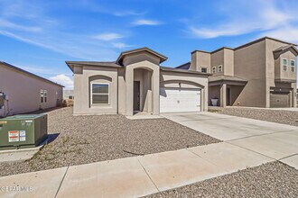 941 Gulf Streams Ave in El Paso, TX - Building Photo - Building Photo