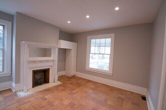 658 Maple Ln, Unit #1 in Sewickley, PA - Building Photo - Building Photo