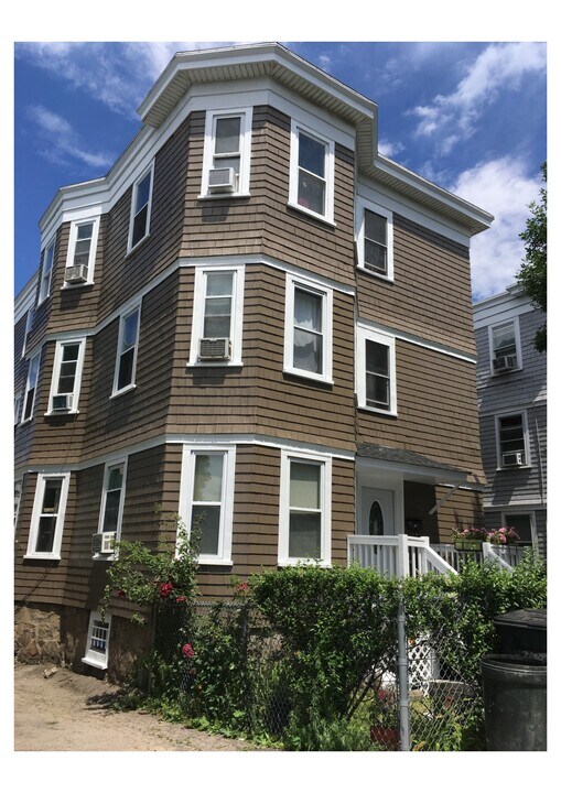 3985 Washington St in Boston, MA - Foto de edificio