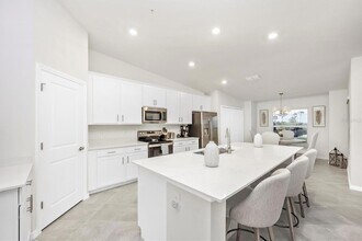 17505 Opal Sand Dr, Unit 206 in Venice, FL - Building Photo - Building Photo