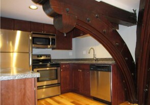 27 Bow St, Unit 17-37 in Somerville, MA - Building Photo