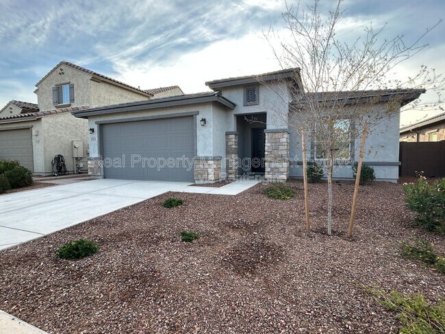 17655 W Pueblo Ave in Goodyear, AZ - Building Photo - Building Photo