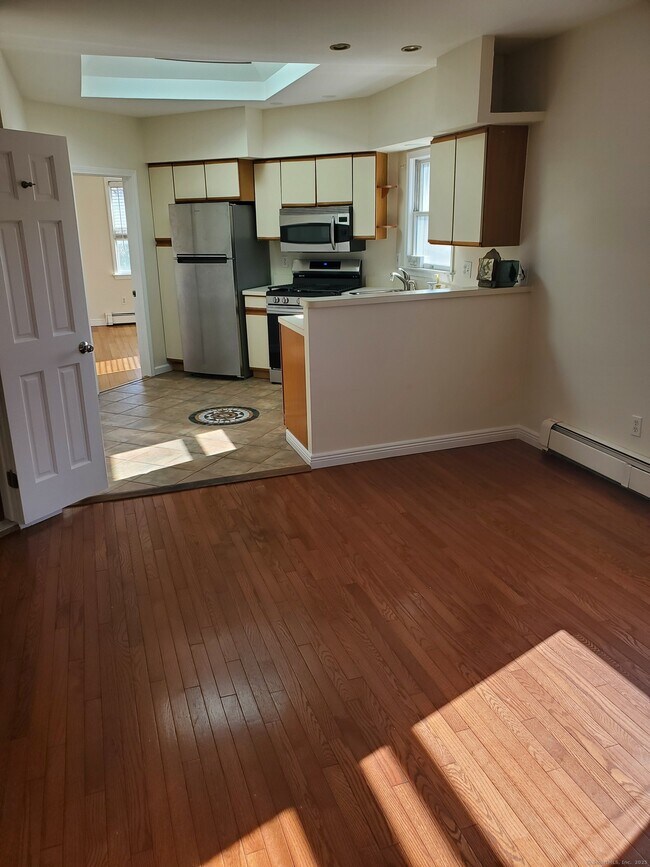 49 S Water St in Greenwich, CT - Building Photo - Building Photo