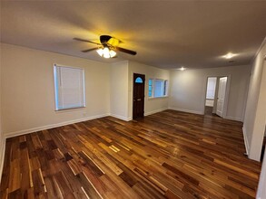 3308 Randolph Rd in Austin, TX - Building Photo - Building Photo
