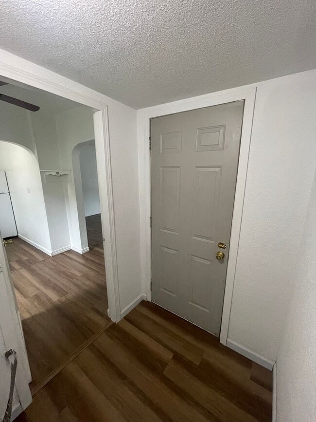 1823 Kalmia St in Sweet Home, OR - Building Photo - Building Photo