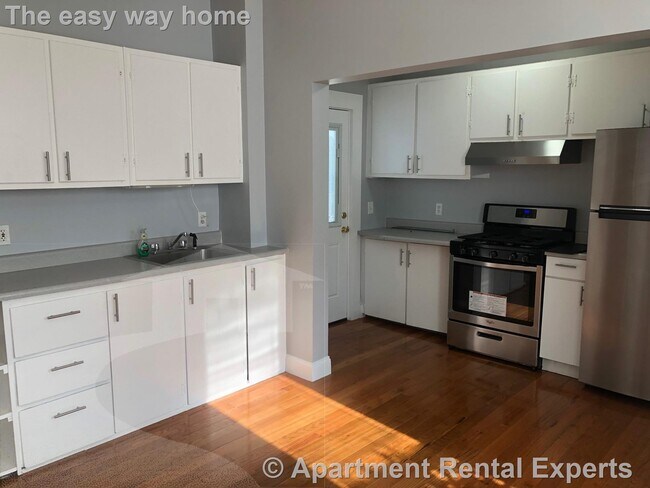 property at 564 Putnam Ave