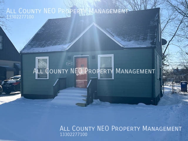 16918 Lotus Dr in Cleveland, OH - Building Photo - Building Photo