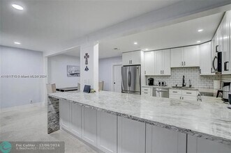 461 SE 1st Ave in Pompano Beach, FL - Building Photo - Building Photo