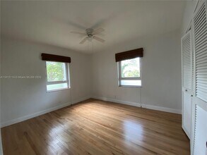 7620 SW 56th Ave in Miami, FL - Building Photo - Building Photo