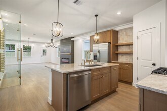 882 Prosper St in Houston, TX - Building Photo - Building Photo