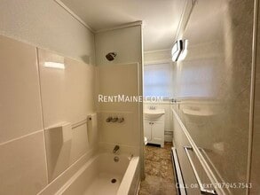 99 Sanford St in Bangor, ME - Building Photo - Building Photo