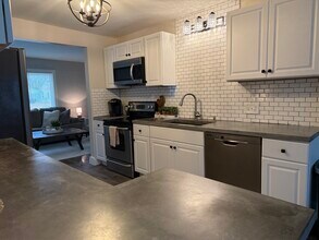 206 Kissane Ave in Brighton, MI - Building Photo - Building Photo