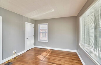 6805 Morgan Ford Rd in St. Louis, MO - Building Photo - Building Photo