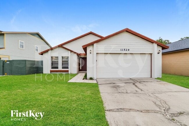 11529 Darlington Dr