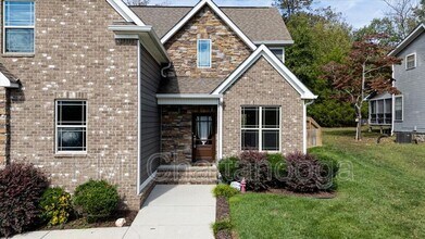 8229 Pierpoint Dr in Harrison, TN - Building Photo - Building Photo