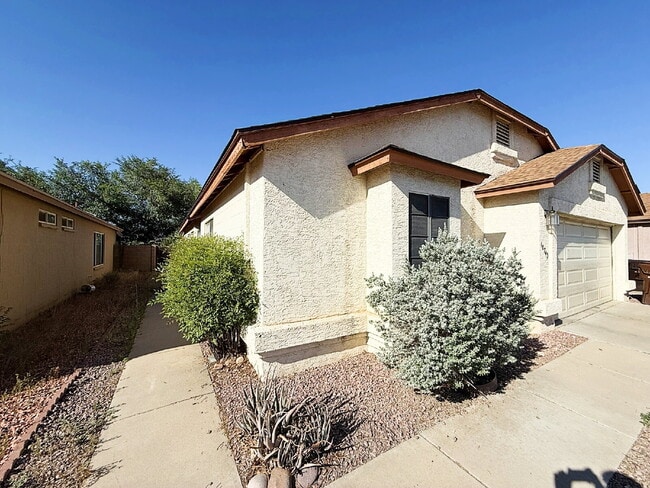 property at 10745 W Ruth Ave