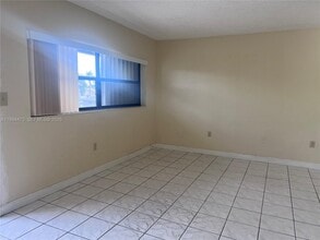 13331 SW 17th Ln in Miami, FL - Building Photo - Building Photo