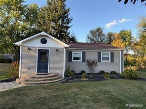 property at 2446 W Drahner Rd