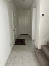 1654 Pagoda Lane in Sacramento, CA - Building Photo - Building Photo