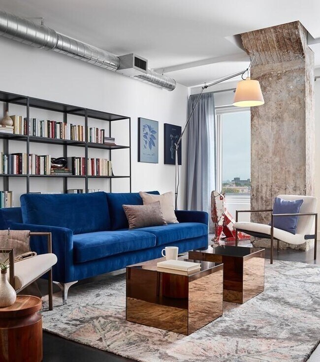 11 Medford St, Unit 410 in Medford, MA - Building Photo - Building Photo