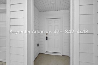 571 Raegan St in Prairie Grove, AR - Building Photo - Building Photo
