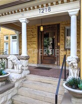 1218 N Washington St