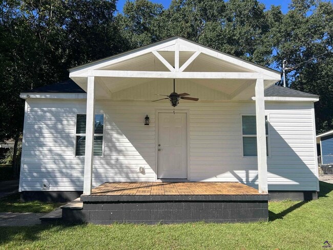 1324 Alma Ave in Warner Robins, GA - Building Photo - Building Photo