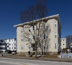 21 Forest Ave in Brockton, MA - Foto de edificio - Building Photo