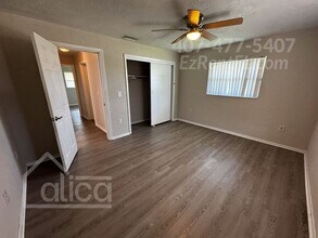 2 Brentwood Ln in Englewood, FL - Building Photo - Building Photo