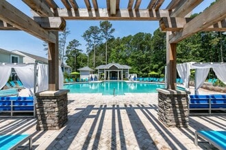 Linkhorn Bay Apartments in Virginia Beach, VA - Building Photo - Building Photo