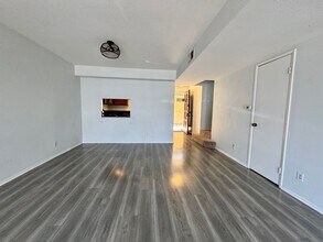5070 Kester Ave in Los Angeles, CA - Building Photo - Building Photo