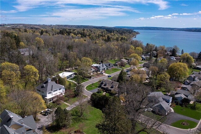 40 Lakeview Cir in Skaneateles, NY - Building Photo - Building Photo