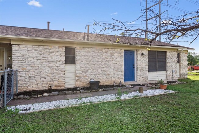 5700 Cherry Park in Austin, TX - Building Photo - Building Photo