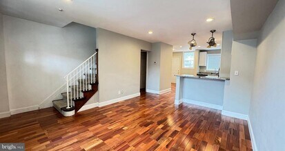 814 S Oak St in Arlington, VA - Building Photo - Building Photo
