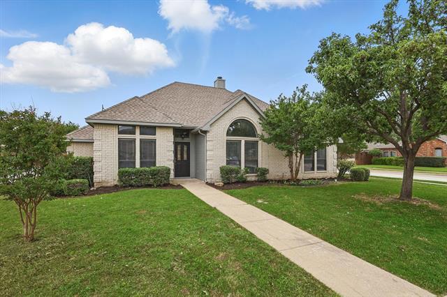 501 Meadowood Ln in Coppell, TX - Building Photo