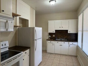 611 B Ave in West Columbia, SC - Building Photo - Building Photo