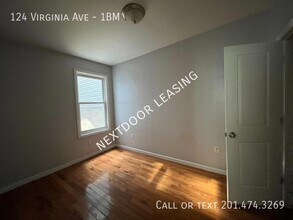 124 Virginia Ave in Jersey City, NJ - Building Photo - Building Photo