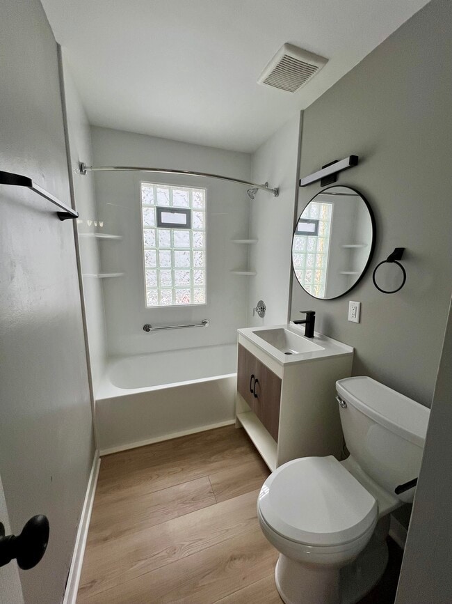 3808 S 48th St, Unit 3808 S 48th St. in Milwaukee, WI - Building Photo - Building Photo