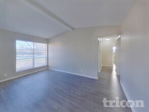 6963 Downey Ct in Fort Worth, TX - Foto de edificio - Building Photo