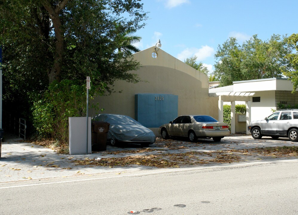 2825 SW 3rd Ave in Miami, FL - Building Photo