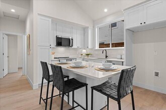 6703 SE 69th Ave in Portland, OR - Building Photo - Building Photo