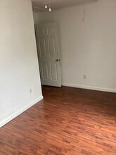 172 Notre Dame Ave in Manchester, NH - Building Photo - Building Photo