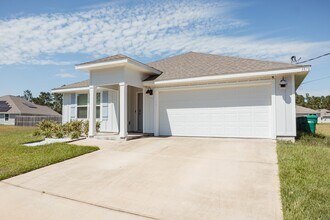 3578 Sugar Maple Ln in Crestview, FL - Building Photo - Building Photo