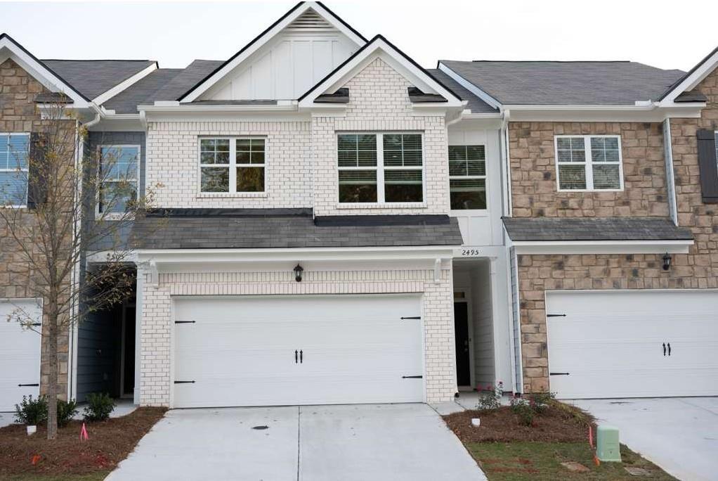 2495 Poppy Ct in Buford, GA - Building Photo