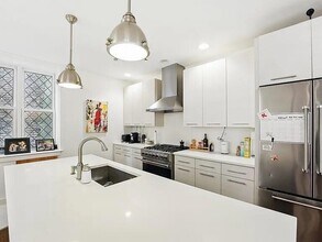 304 Pavonia Ave in Jersey City, NJ - Building Photo - Building Photo