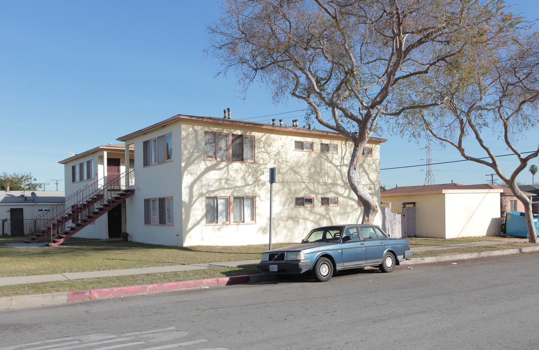 13622 Avalon Blvd in Los Angeles, CA - Building Photo