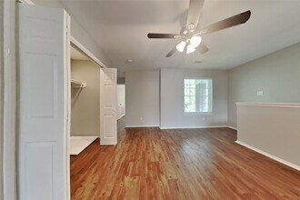 19538 Shady Bank Dr in Tomball, TX - Building Photo - Building Photo