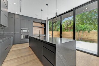 630 NE 82nd St in Miami, FL - Building Photo - Building Photo