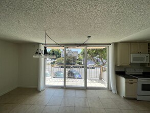 545 Chestnut Ave in Long Beach, CA - Building Photo - Building Photo