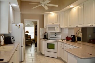 8120 SE Paurotis Ln in Hobe Sound, FL - Building Photo - Building Photo